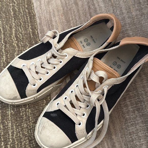 Schutz Gizella  size 7.5 platform shoe - Picture 3 of 3